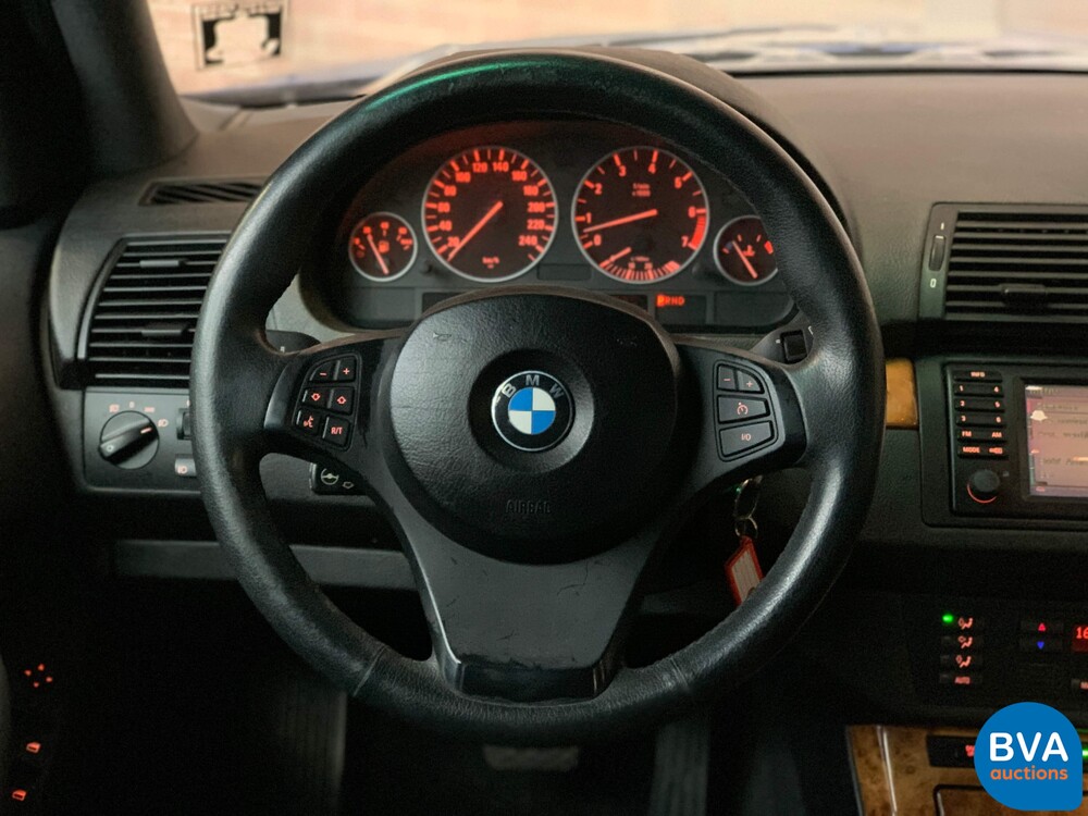 BMW X5 4.4 V8 High Executive 320pk 2006