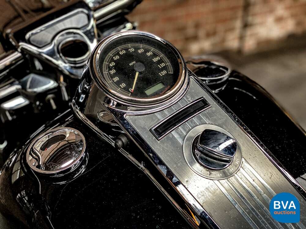 Harley Davidson FLHR Roadking Cruiser 66pk 2008