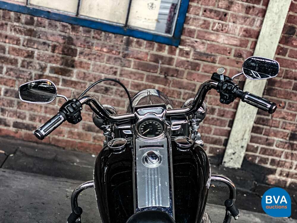 Harley Davidson FLHR Roadking Cruiser 66pk 2008