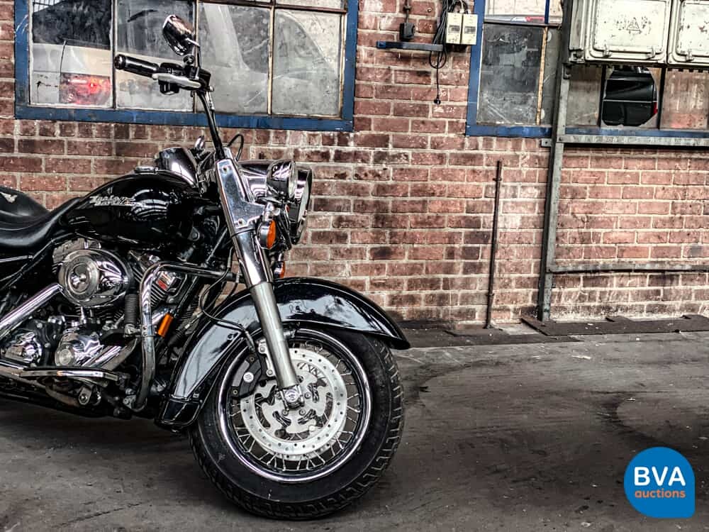 Harley Davidson FLHR Roadking Cruiser 66pk 2008