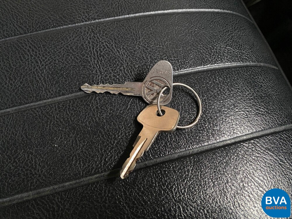 Volkswagen Transporter T2 2.0 71pk 1973, 83-YB-32