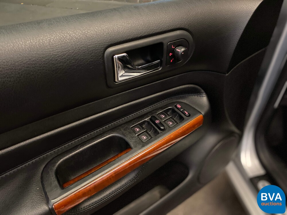 Volkswagen Bora 2.8 V6 4Motion Highline 204pk 2002 -YOUNGTIMER-