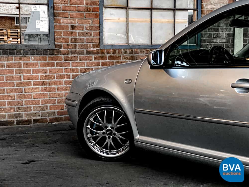 Volkswagen Bora 2.8 V6 4Motion Highline 204pk 2002 -YOUNGTIMER-