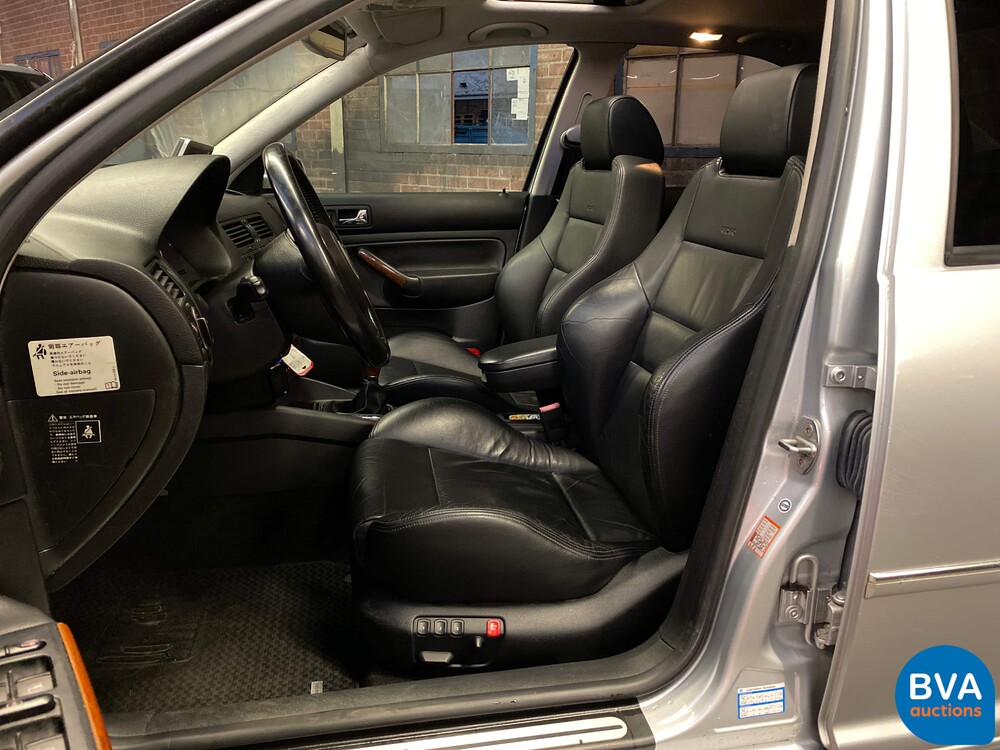 Volkswagen Bora 2.8 V6 4Motion Highline 204pk 2002 -YOUNGTIMER-