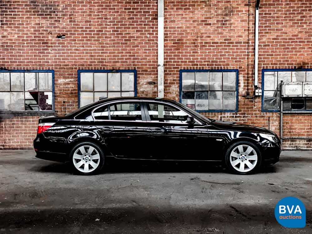 BMW 545i Executive E60 4.4 V8 333pk 2003 -YOUNGTIMER- 5-serie