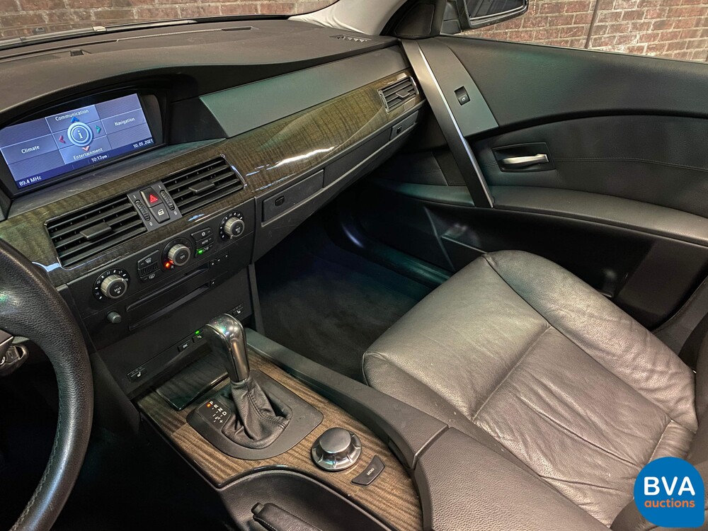 BMW 545i Executive E60 4.4 V8 333pk 2003 -YOUNGTIMER- 5-serie