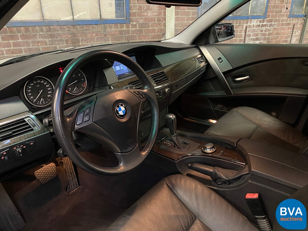 BMW 545i Executive E60 4.4 V8 333pk 2003 -YOUNGTIMER- 5-serie