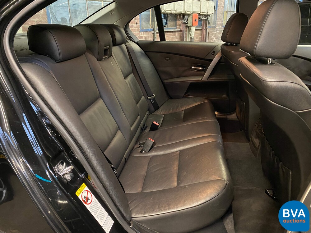 BMW 545i Executive E60 4.4 V8 333pk 2003 -YOUNGTIMER- 5-serie