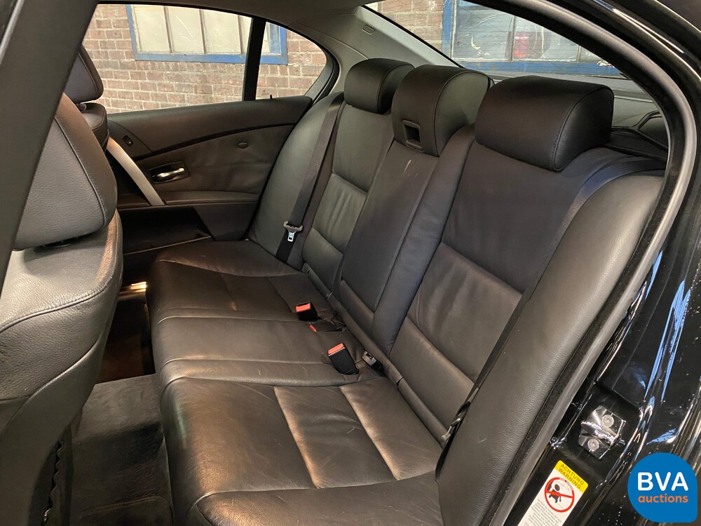 BMW 545i Executive E60 4.4 V8 333pk 2003 -YOUNGTIMER- 5-serie