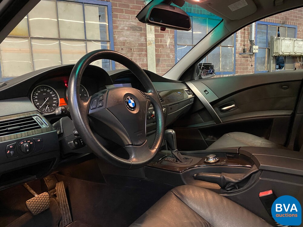 BMW 545i Executive E60 4.4 V8 333pk 2003 -YOUNGTIMER- 5-serie