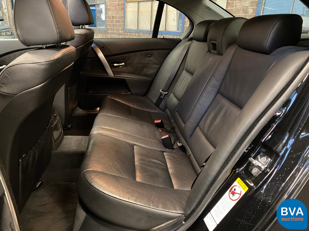 BMW 545i Executive E60 4.4 V8 333pk 2003 -YOUNGTIMER- 5-serie