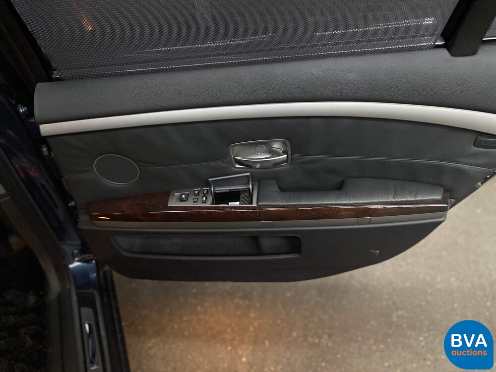 BMW 760Li E65 6.0 V12 445pk 2004 -YOUNGTIMER- 7-serie