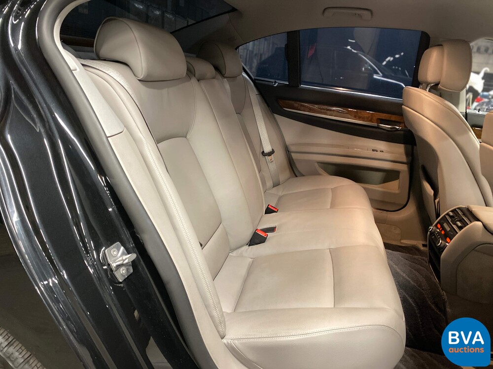 BMW ActiveHybrid7 F04 4.4 465pk 2010 7-serie