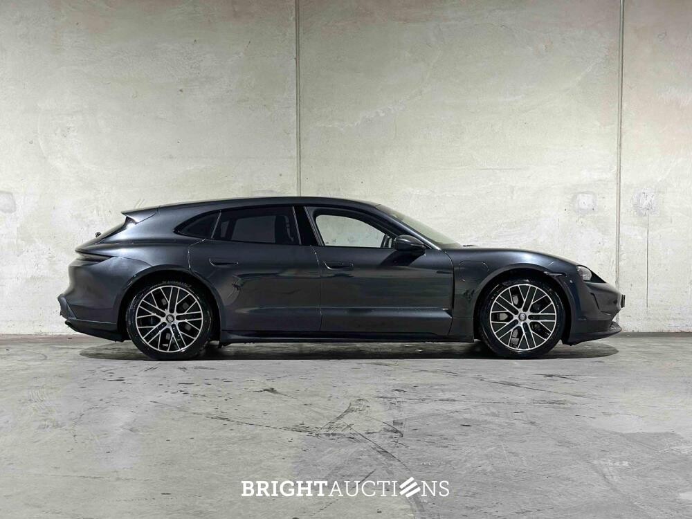 Porsche Taycan Sport Turismo 79 kWh (Sport Chrono) 326pk 2022 (Origineel-NL), P-959-PG - 033-K0X