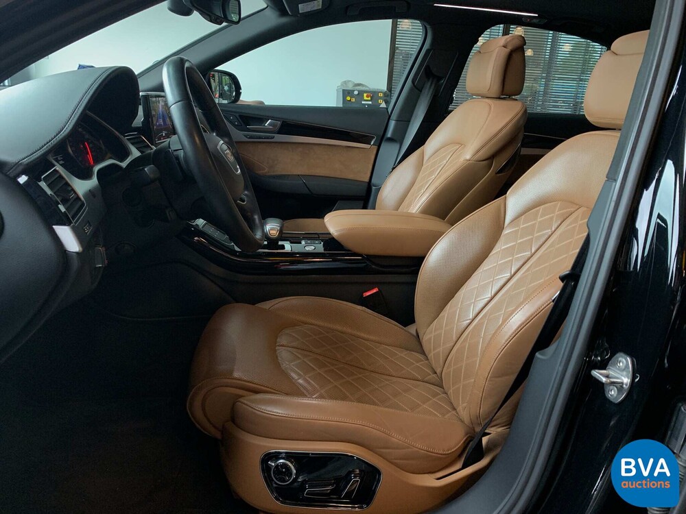 Audi A8 3.0 TDI Quattro 262pk 2017 -Org NL- FACELIFT, NV-472-X