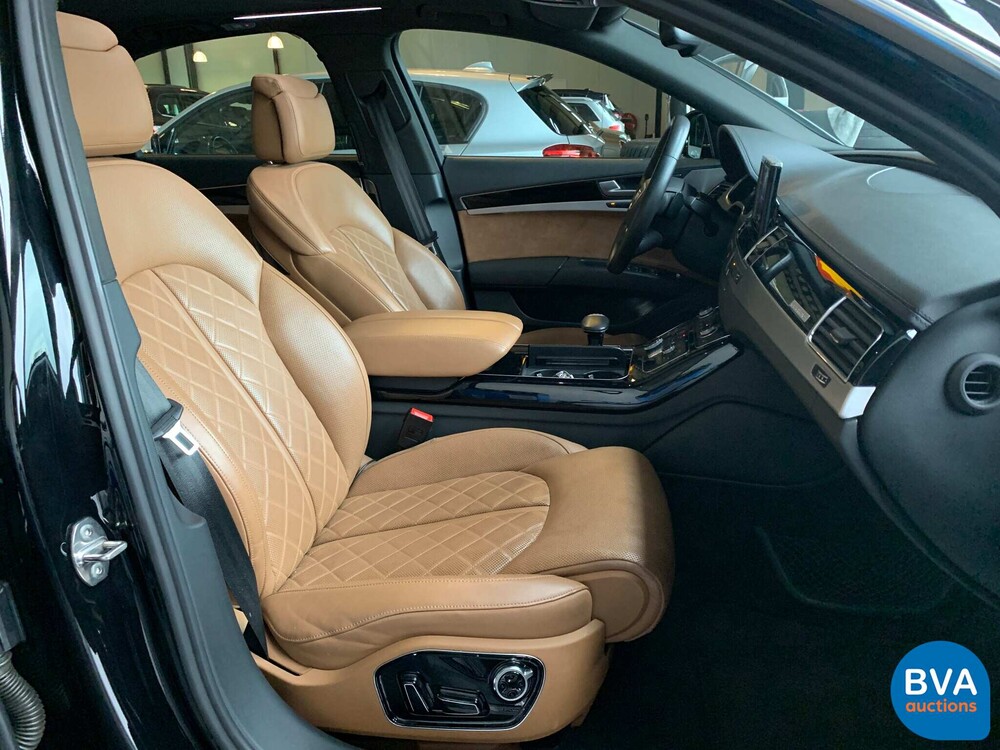 Audi A8 3.0 TDI Quattro 262pk 2017 -Org NL- FACELIFT, NV-472-X