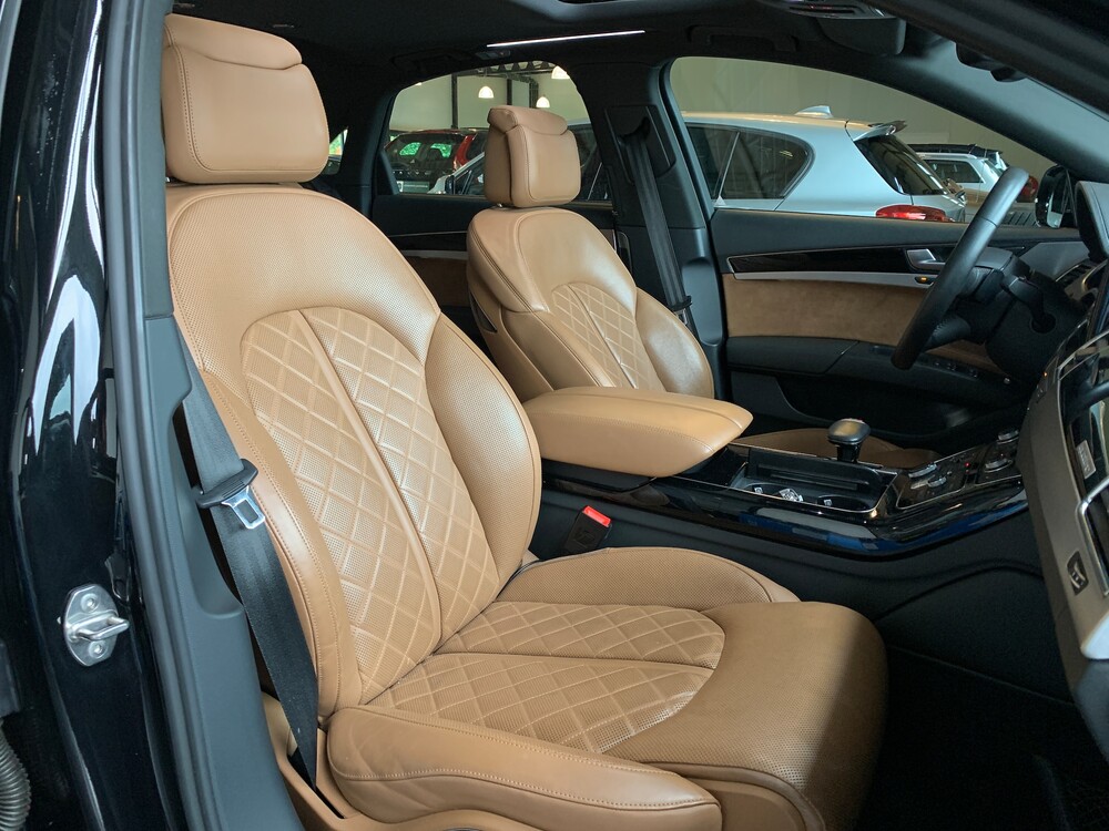 Audi A8 3.0 TDI Quattro 262pk 2017 -Org NL- FACELIFT, NV-472-X