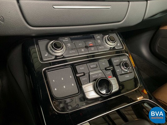 Audi A8 3.0 TDI Quattro 262pk 2017 -Org NL- FACELIFT, NV-472-X.