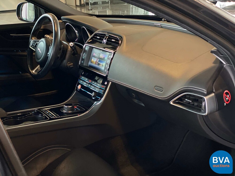 Jaguar XE 2.0D R-Sport Portfolio 163pk 2018 -Org NL-, RP-369-X