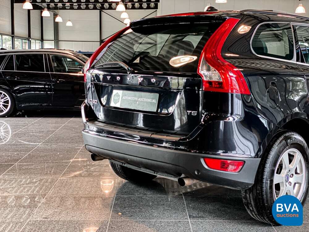 Volvo XC60 2.0 T5 Momentum 241pk 2011 -Org NL-, 81-PZG-6