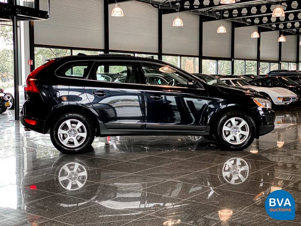 Volvo XC60 2.0 T5 Momentum 241pk 2011 -Org NL-, 81-PZG-6