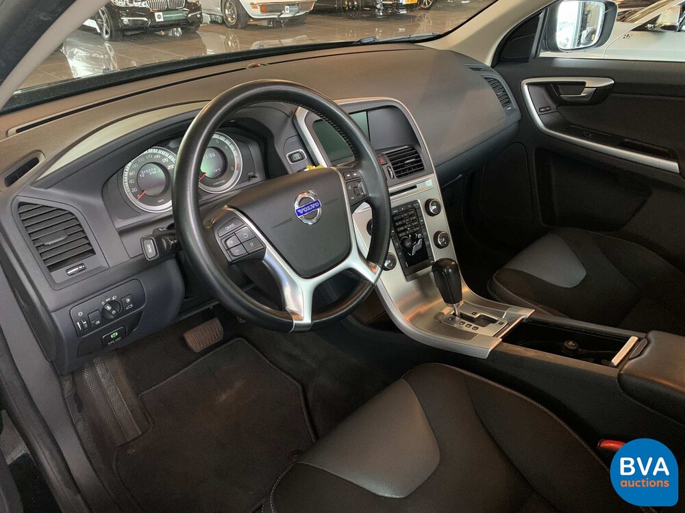 Volvo XC60 2.0 T5 Momentum 241pk 2011 -Org NL-, 81-PZG-6