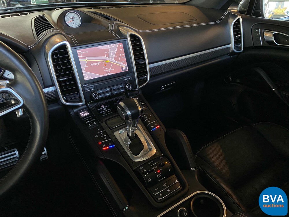 Porsche Cayenne 4.2 DS SportChrono 385PS 2017 Facelift -Org. NL, ND-061-B.