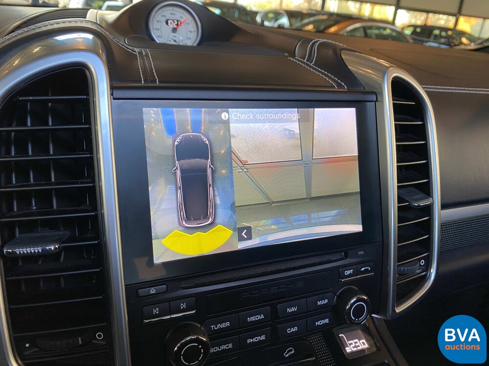 Porsche Cayenne 4.2 DS SportChrono 385PS 2017 Facelift -Org. NL, ND-061-B.