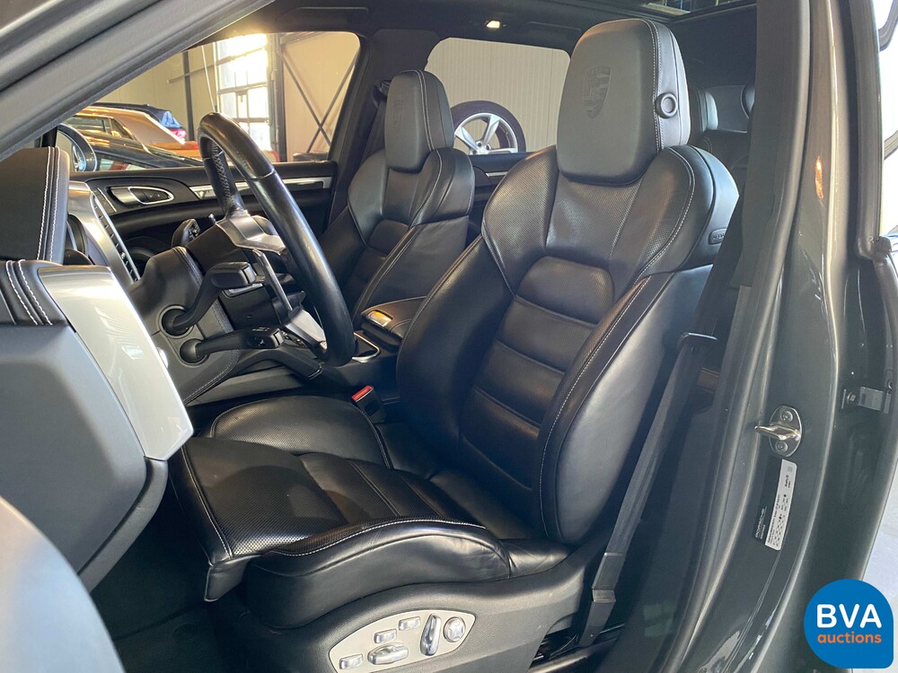 Porsche Cayenne 4.2 DS SportChrono 385PS 2017 Facelift -Org. NL, ND-061-B.