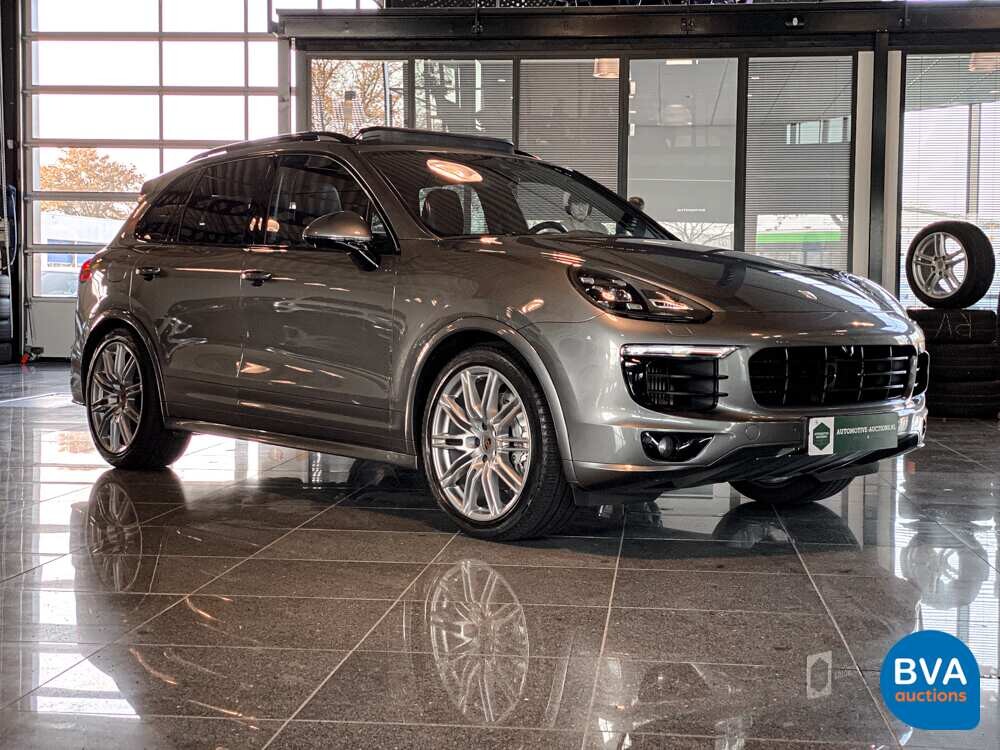 Porsche Cayenne 4.2 DS SportChrono 385PS 2017 Facelift -Org. NL, ND-061-B.