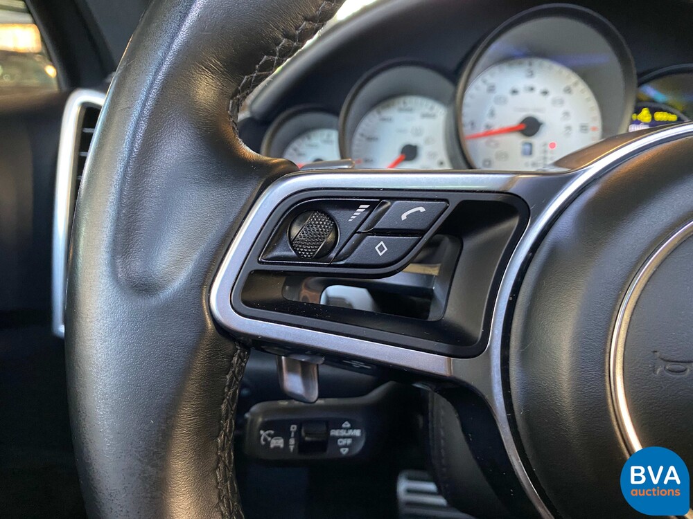 Porsche Cayenne 4.2 DS SportChrono 385PS 2017 Facelift -Org. NL, ND-061-B.