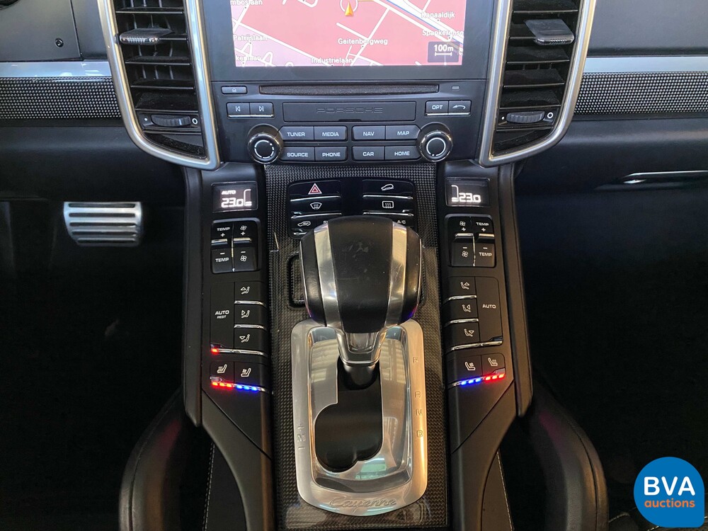 Porsche Cayenne 4.2 DS SportChrono 385PS 2017 Facelift -Org. NL, ND-061-B.