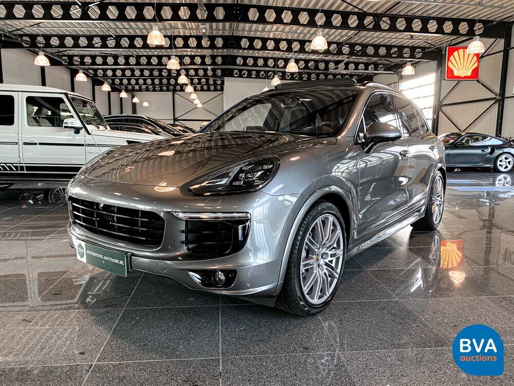 Porsche Cayenne 4.2 DS SportChrono 385PS 2017 Facelift -Org. NL, ND-061-B.
