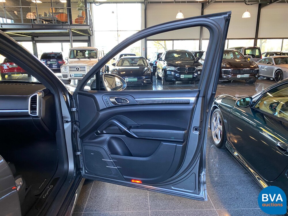 Porsche Cayenne 4.2 DS SportChrono 385PS 2017 Facelift -Org. NL, ND-061-B.