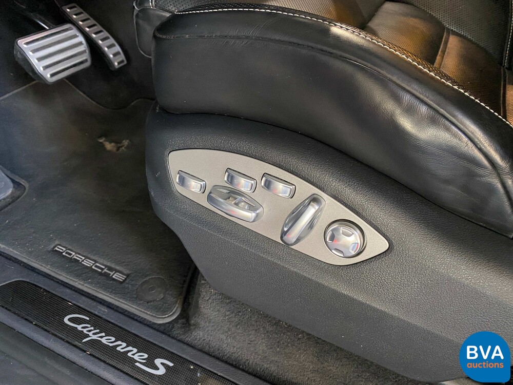 Porsche Cayenne 4.2 DS SportChrono 385PS 2017 Facelift -Org. NL, ND-061-B.