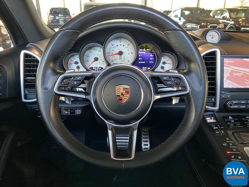 Porsche Cayenne 4.2 DS SportChrono 385PS 2017 Facelift -Org. NL, ND-061-B.