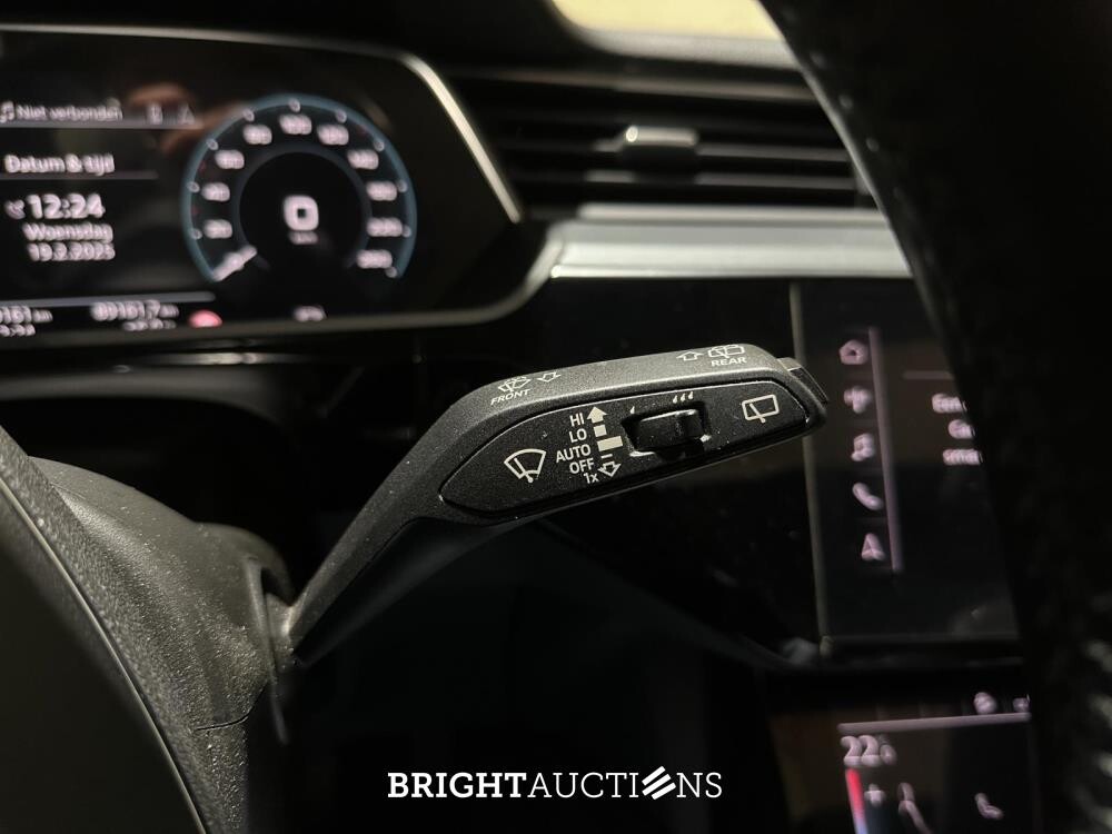 Audi e-tron 50 Quattro Launch Edition Plus 71 kWh 313pk 2019 (Origineel-NL + 1e Eigenaar), G-212-ZL