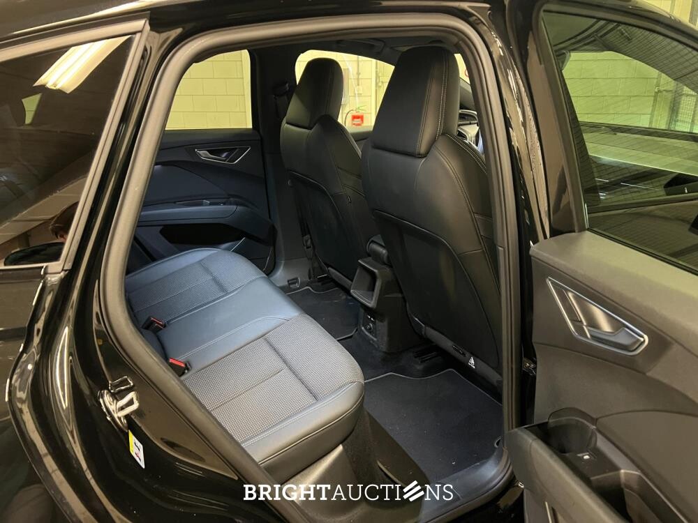 Audi Q4 Sportback e-tron 40 Launch edition S Competition 77 kWh 204pk 2021 (Origineel-NL), N-622-TH
