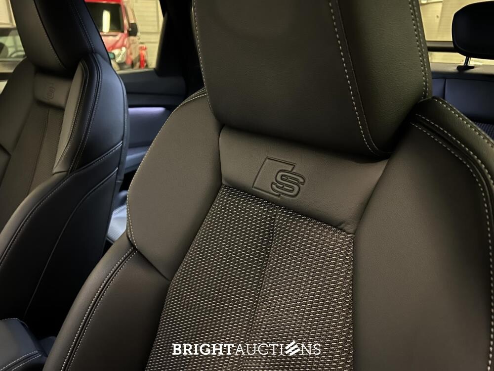 Audi Q4 Sportback e-tron 40 Launch edition S Competition 77 kWh 204pk 2021 (Origineel-NL), N-622-TH
