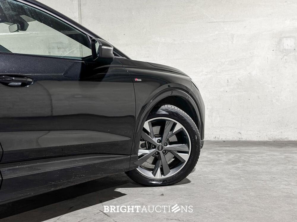 Audi Q4 Sportback e-tron 40 Launch edition S Competition 77 kWh 204pk 2021 (Origineel-NL), N-622-TH
