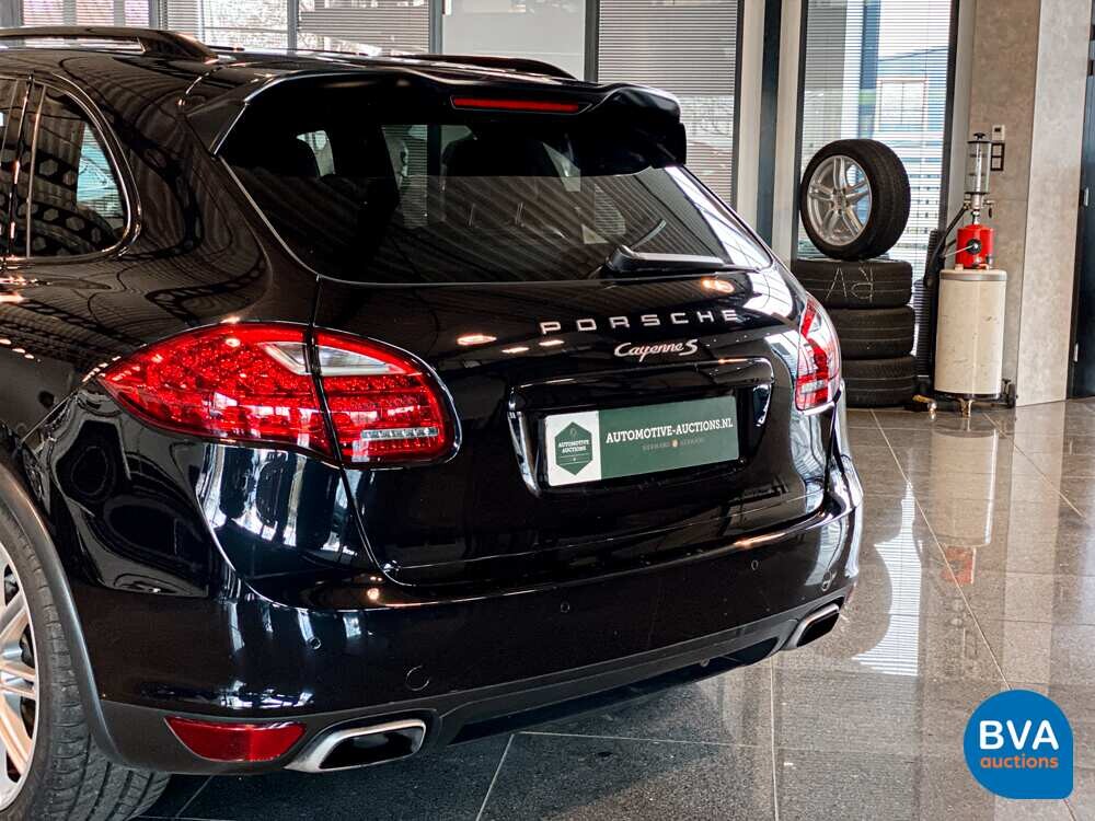 Porsche Cayenne S 4.8 V8 Tiptronic 400pk 2011, 62-XVN-5