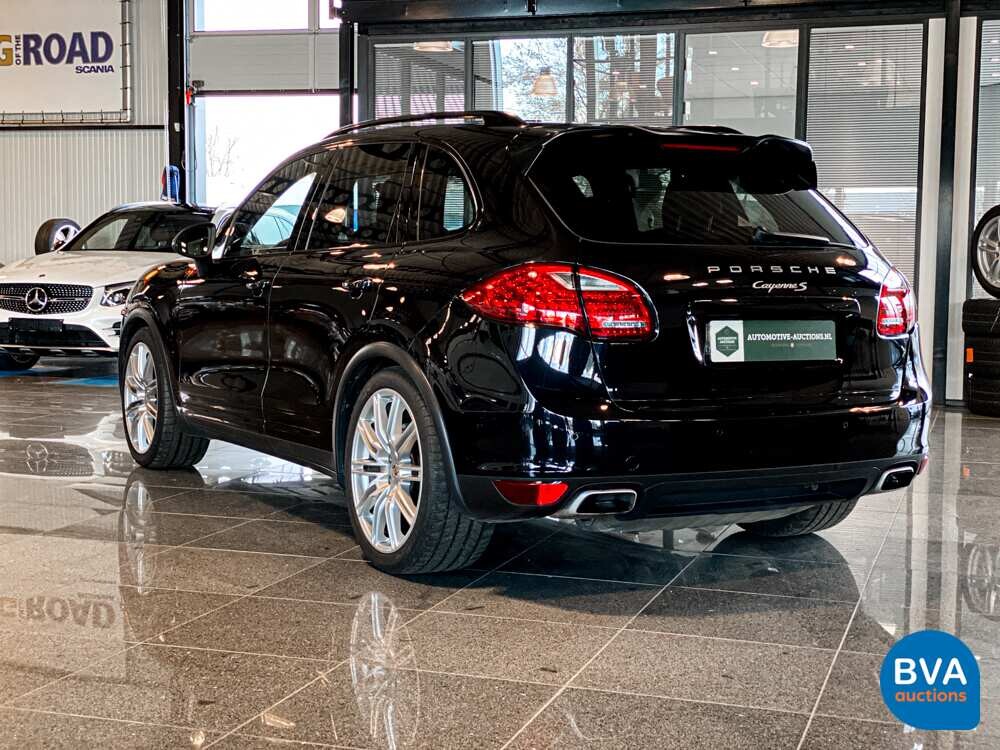 Porsche Cayenne S 4.8 V8 Tiptronic 400pk 2011, 62-XVN-5