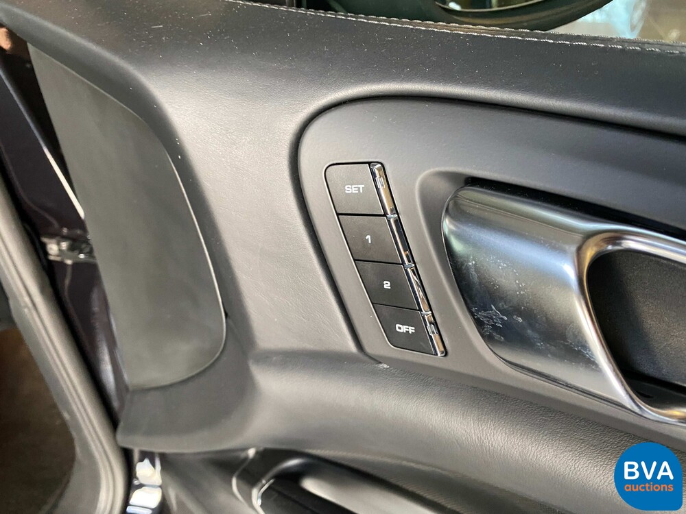Porsche Cayenne S 4.8 V8 Tiptronic 400pk 2011, 62-XVN-5