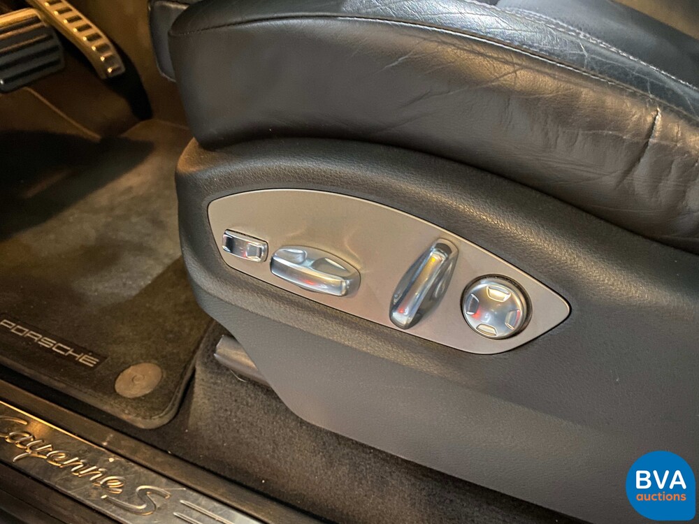 Porsche Cayenne S 4.8 V8 Tiptronic 400pk 2011, 62-XVN-5