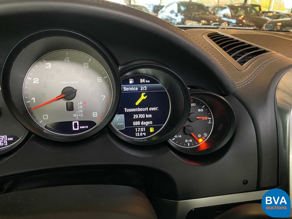 Porsche Cayenne S 4.8 V8 Tiptronic 400pk 2011, 62-XVN-5
