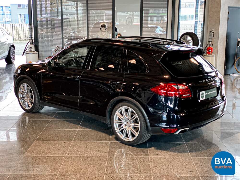 Porsche Cayenne S 4.8 V8 Tiptronic 400pk 2011, 62-XVN-5