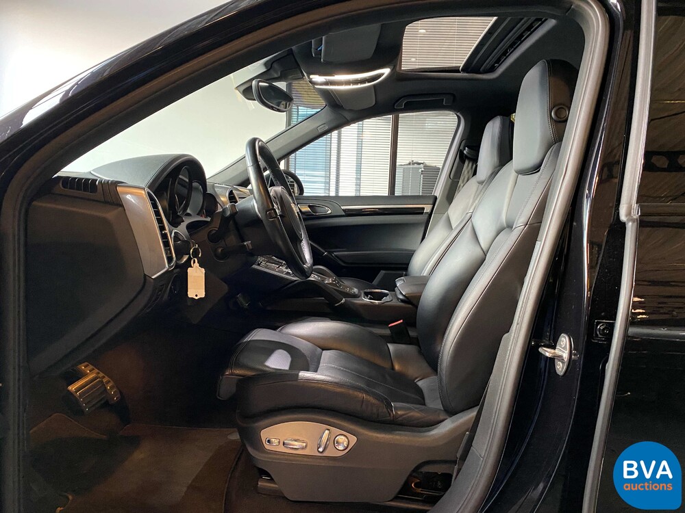 Porsche Cayenne S 4.8 V8 Tiptronic 400pk 2011, 62-XVN-5