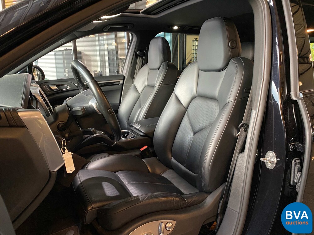 Porsche Cayenne S 4.8 V8 Tiptronic 400pk 2011, 62-XVN-5