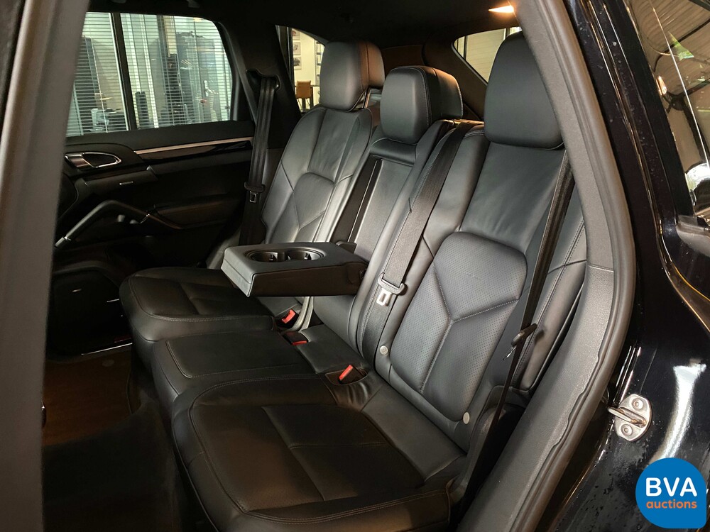 Porsche Cayenne S 4.8 V8 Tiptronic 400pk 2011, 62-XVN-5