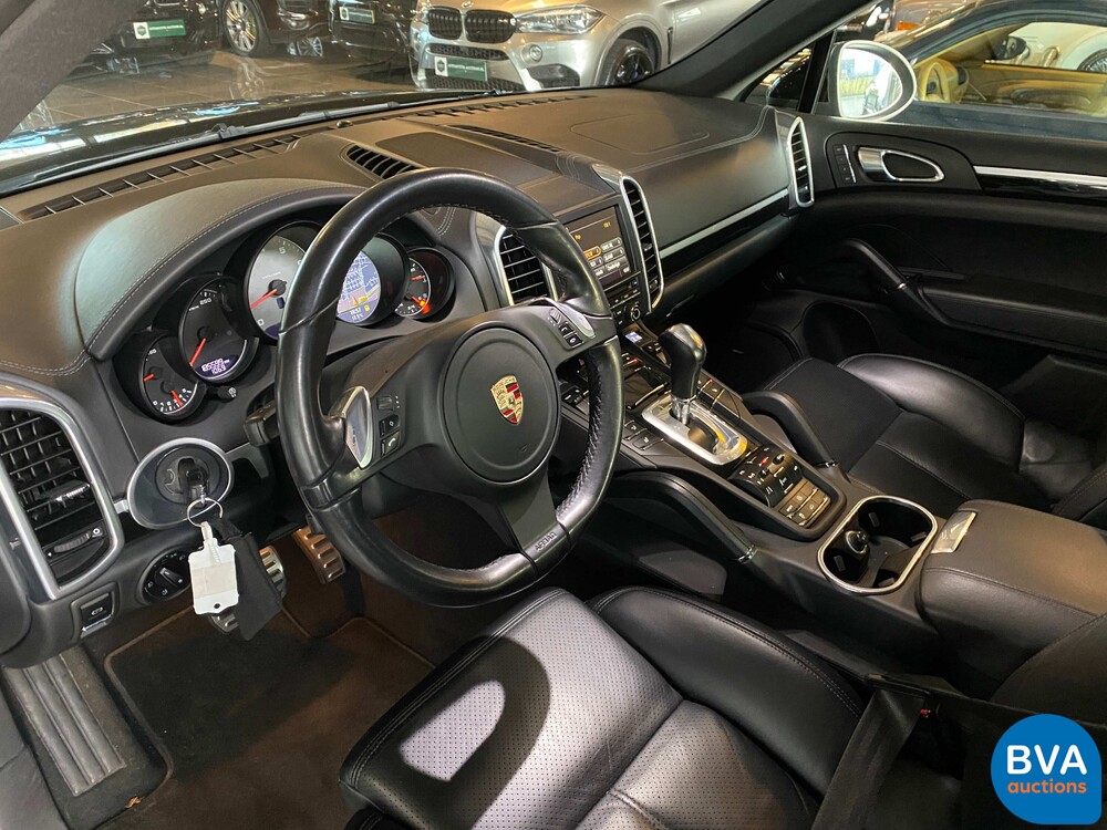 Porsche Cayenne S 4.8 V8 Tiptronic 400pk 2011, 62-XVN-5